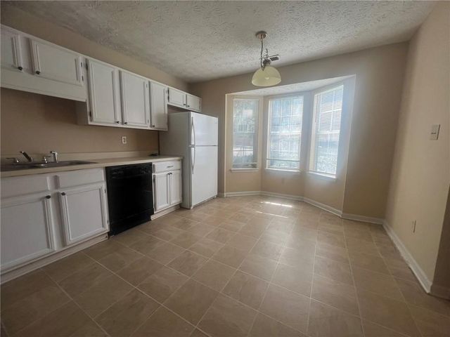 1033 Plantation Way NW, Kennesaw, GA 30144