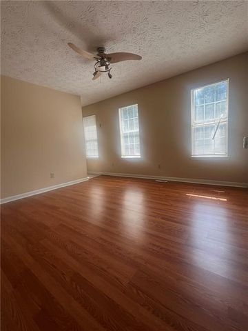 1033 Plantation Way NW, Kennesaw, GA 30144