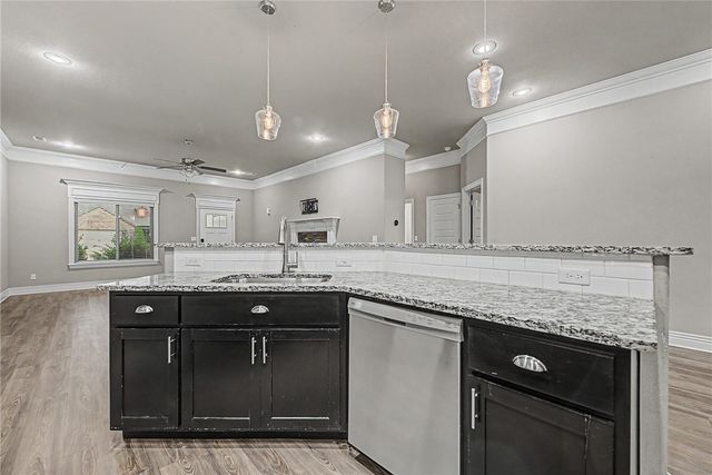 950 Bob Glen Circle, Centerton, AR 72719