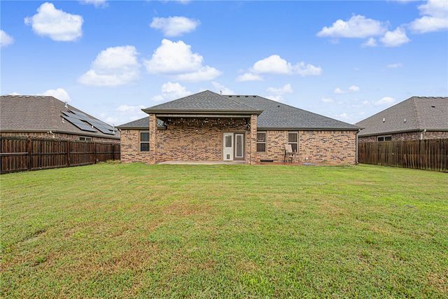 950 Bob Glen Circle, Centerton, AR 72719