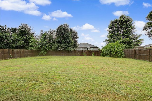 950 Bob Glen Circle, Centerton, AR 72719