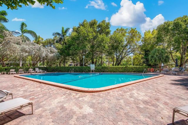 155 Ocean Lane Drive 103, Key Biscayne, FL 33149