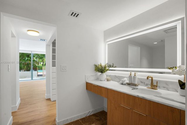 155 Ocean Lane Drive 103, Key Biscayne, FL 33149