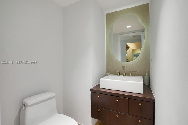 155 Ocean Lane Drive 103, Key Biscayne, FL 33149
