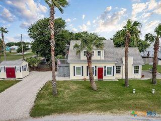 112 Wedig Street, Port Lavaca, TX 77979