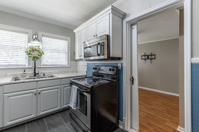 307 Laverne Drive, Chattanooga, TN 37421