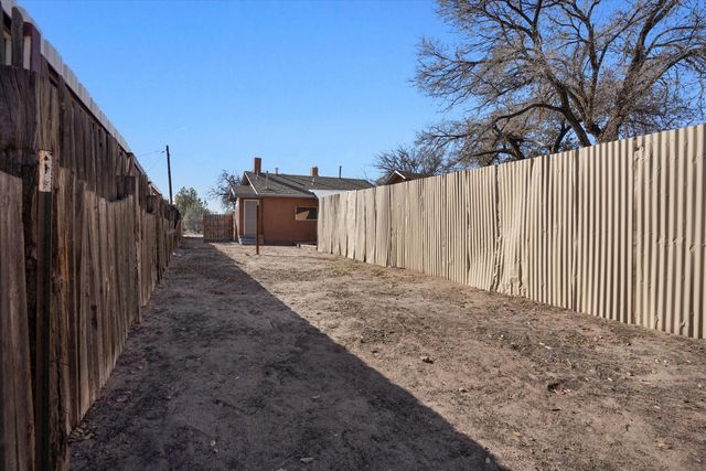 1551-1553 Airway Road SW, Albuquerque, NM 87105