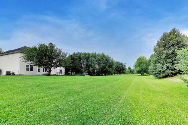 5667 Notting Hill Road, Gurnee, IL 60031