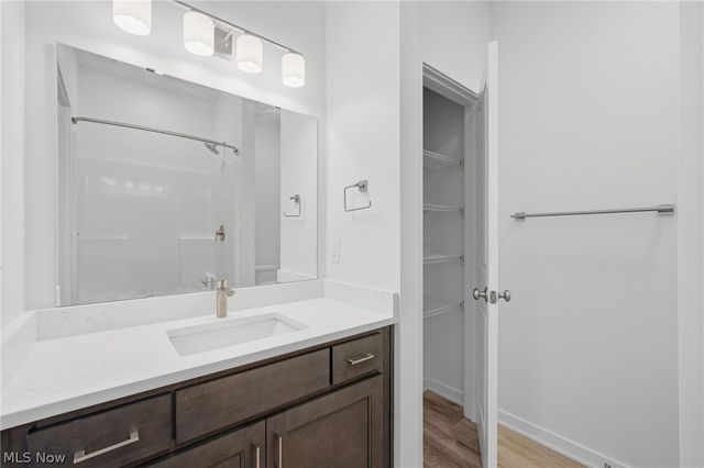 4711 Bridge Avenue, Cleveland, OH 44102