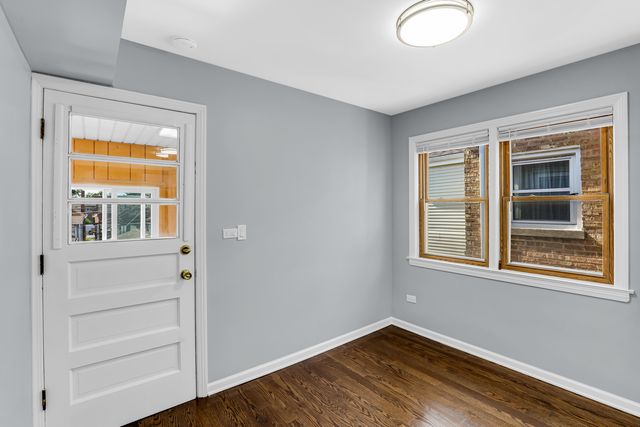 5420 N Central Avenue 2, Chicago, IL 60630
