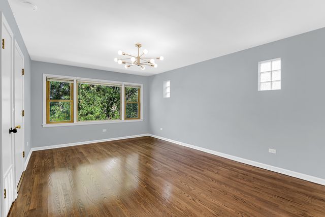 5420 N Central Avenue 2, Chicago, IL 60630