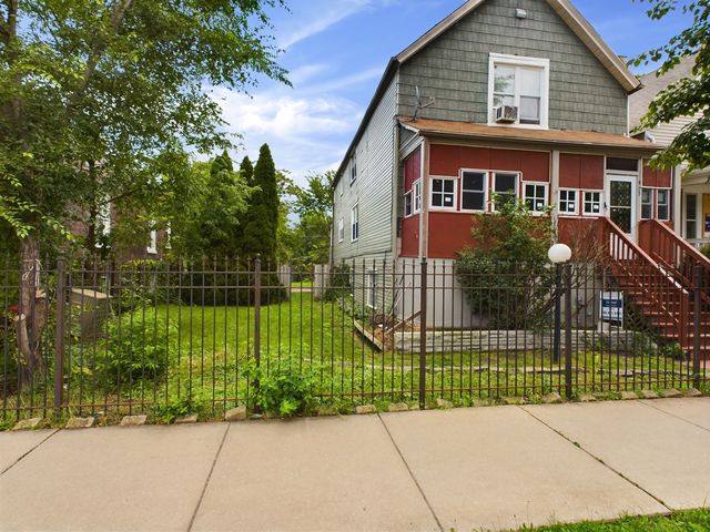 9231 S Woodlawn Avenue, Chicago, IL 60619