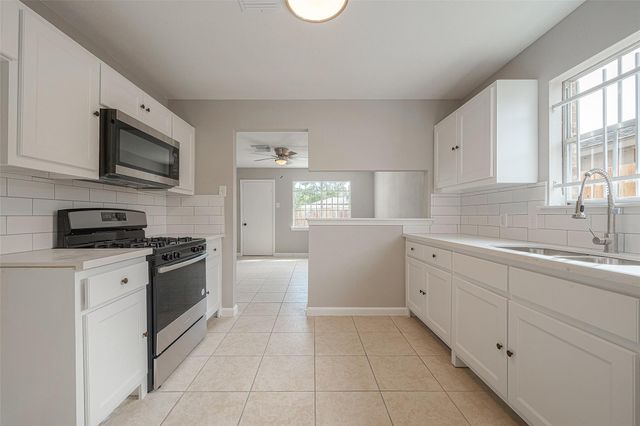 8714 Valley Flag Drive, Houston, TX 77078