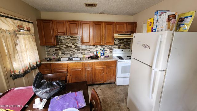 1003 DIXON Street, Jacksonville, FL 32254