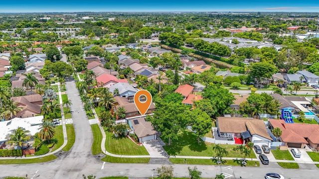 4201 NW 73rd Ave, Lauderhill, FL 33319