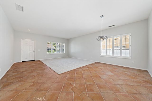 14 Del Brienza, Lake Elsinore, CA 92532
