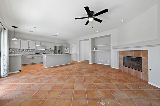 14 Del Brienza, Lake Elsinore, CA 92532