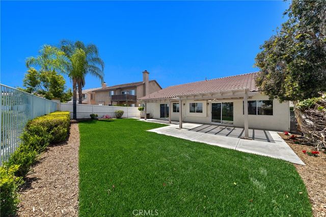 14 Del Brienza, Lake Elsinore, CA 92532
