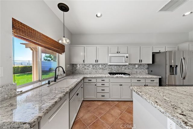 14 Del Brienza, Lake Elsinore, CA 92532
