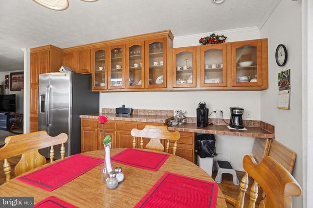 121 ORIOLE DRIVE, Carlisle, PA 17013