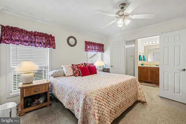 121 ORIOLE DRIVE, Carlisle, PA 17013