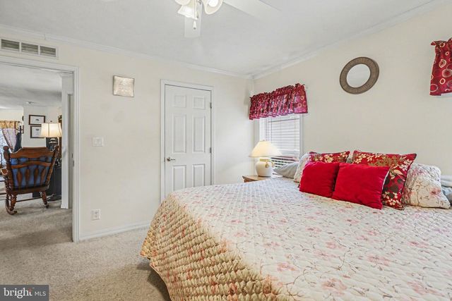 121 ORIOLE DRIVE, Carlisle, PA 17013