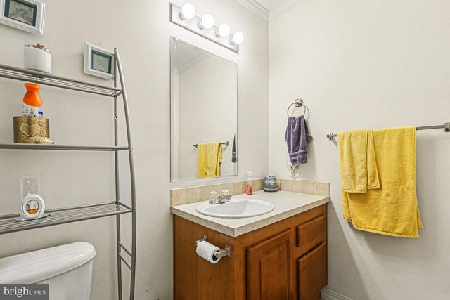 121 ORIOLE DRIVE, Carlisle, PA 17013