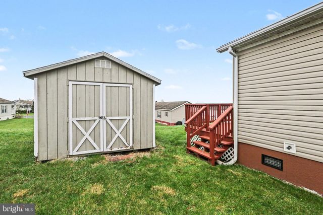 121 ORIOLE DRIVE, Carlisle, PA 17013