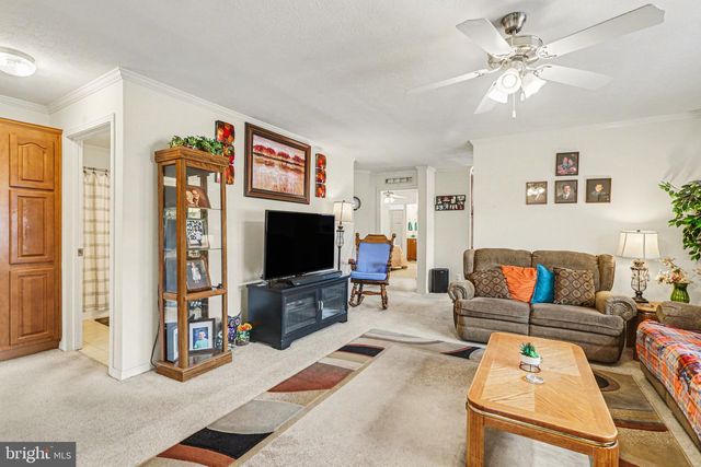 121 ORIOLE DRIVE, Carlisle, PA 17013