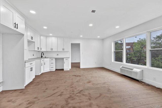 74 Broadway 2C, Freeport, NY 11520