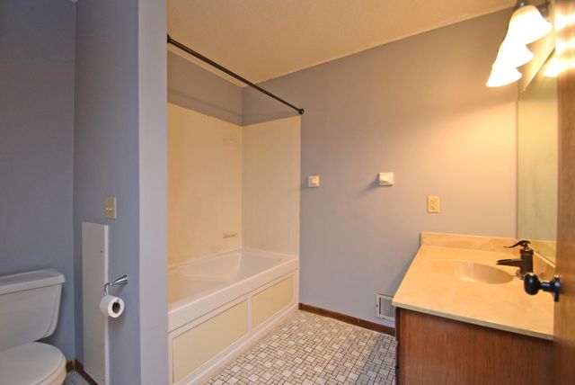 3502 Brookdale Drive N, Brooklyn Park, MN 55443