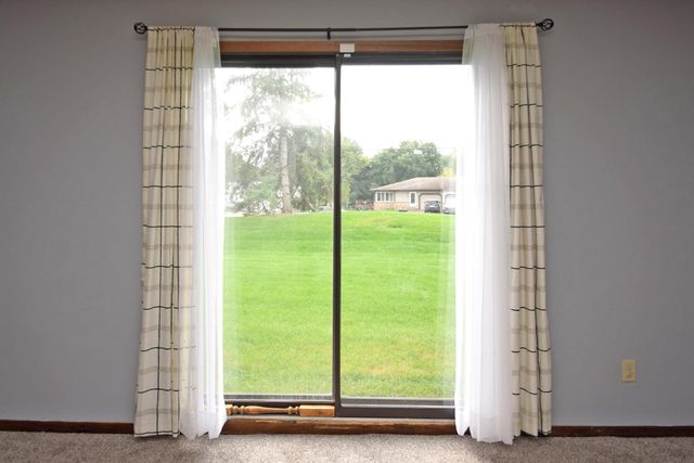 3502 Brookdale Drive N, Brooklyn Park, MN 55443