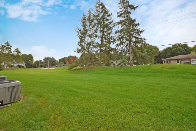 3502 Brookdale Drive N, Brooklyn Park, MN 55443