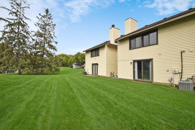 3502 Brookdale Drive N, Brooklyn Park, MN 55443