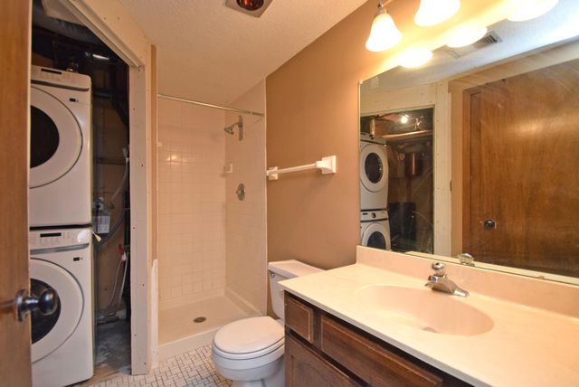 3502 Brookdale Drive N, Brooklyn Park, MN 55443