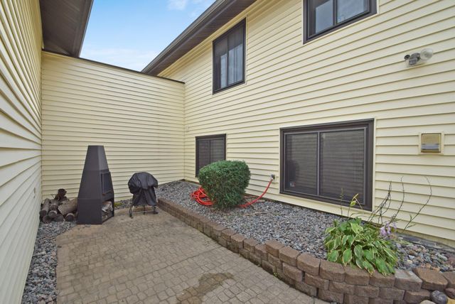 3502 Brookdale Drive N, Brooklyn Park, MN 55443