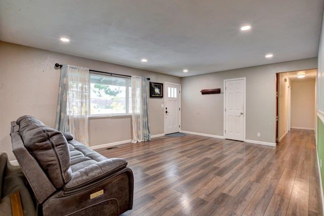 112 Arroyo Drive, Grants Pass, OR 97527
