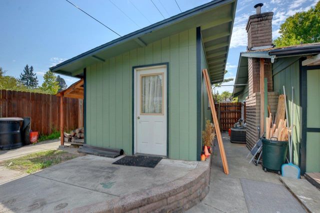 112 Arroyo Drive, Grants Pass, OR 97527