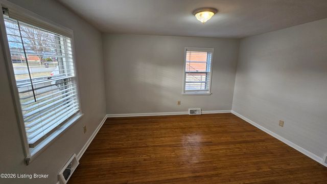 3131 Marlin Rd, Louisville, KY 40220