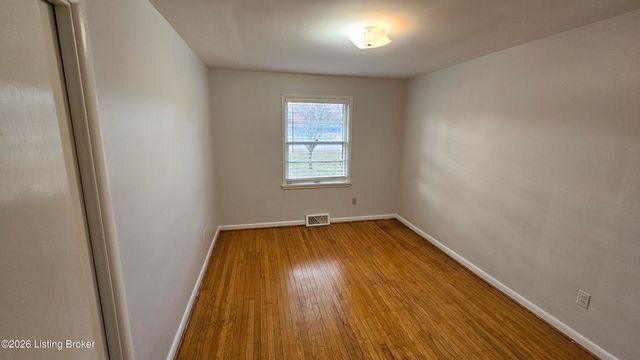 3131 Marlin Rd, Louisville, KY 40220