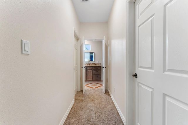 16452 Edgefield Lane, Conroe, TX 77302