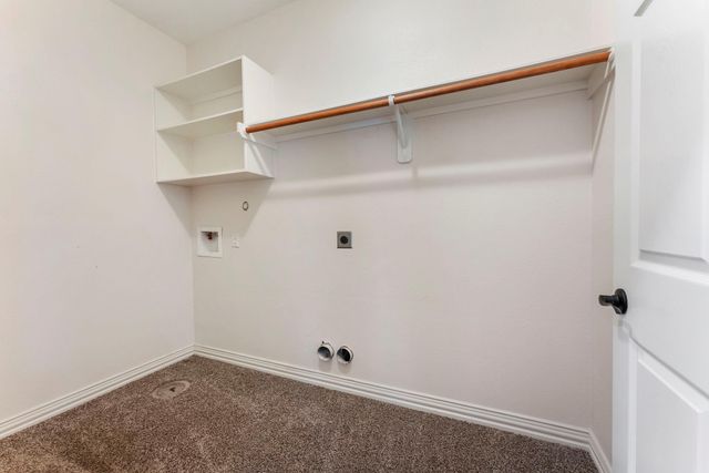 16452 Edgefield Lane, Conroe, TX 77302