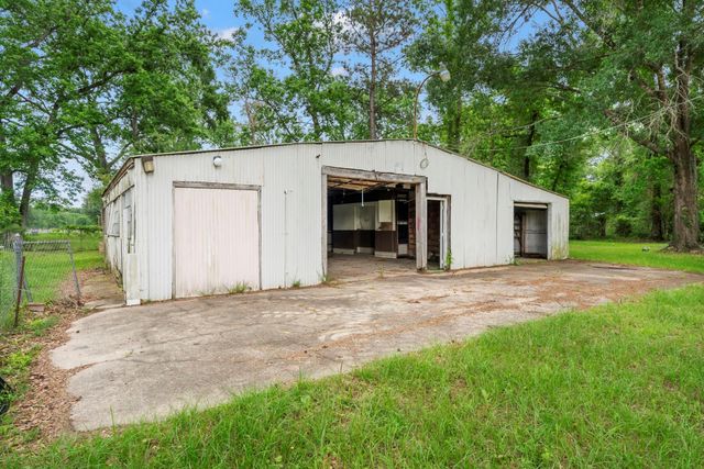 16452 Edgefield Lane, Conroe, TX 77302