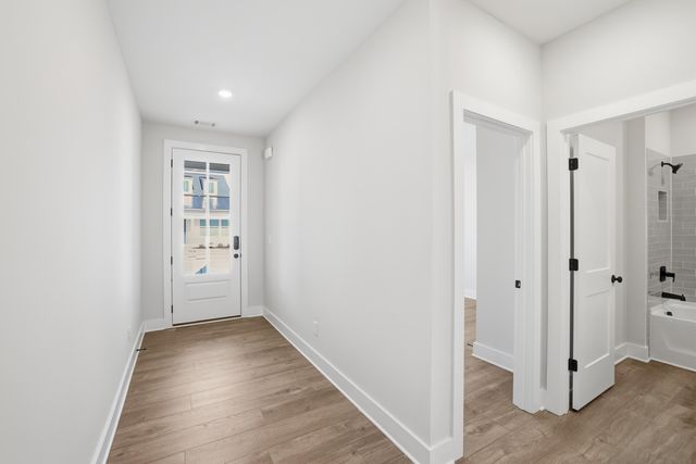 2544 Butlers Green Circle 4, Chattanooga, TN 37421