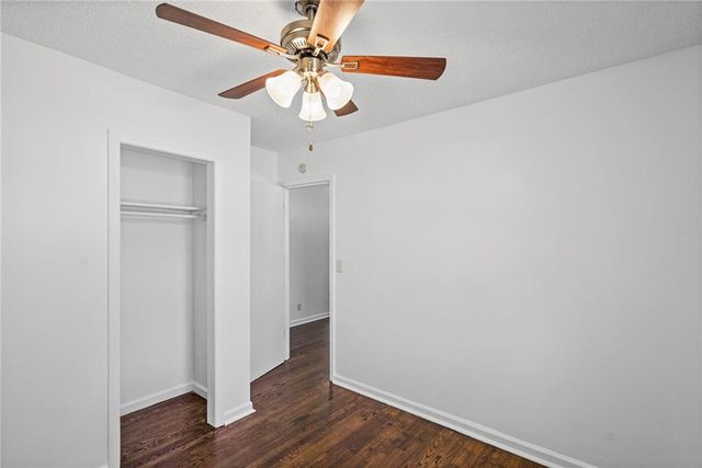 3916 S Spring Street, Independence, MO 64055