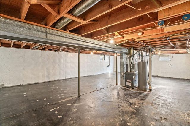 3916 S Spring Street, Independence, MO 64055