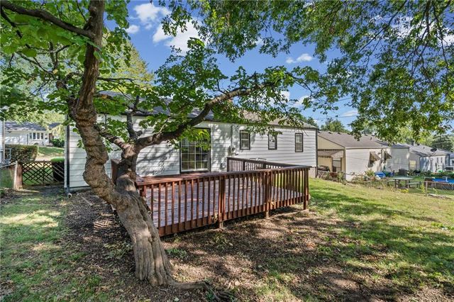 3916 S Spring Street, Independence, MO 64055