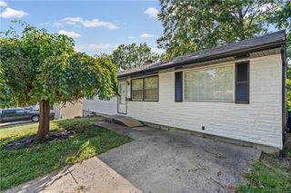 3916 S Spring Street, Independence, MO 64055