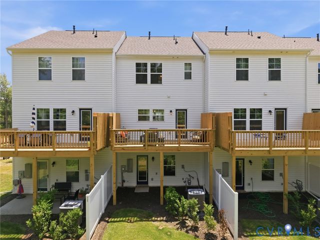 287 Greenpark Rd, Sandston, VA 23150