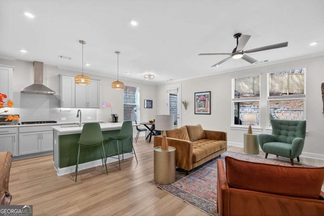 813 Stickley Oak Way, Woodstock, GA 30189